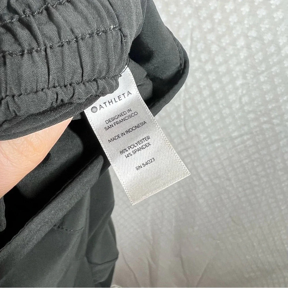 Athleta Grey Chelsea Cargo Pants - Picture 9 of 9